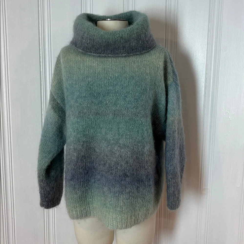 ☁️ Chunky Oversized Cloud-Soft Knit Turtleneck Sweater | Size L - Picture 1 of 5